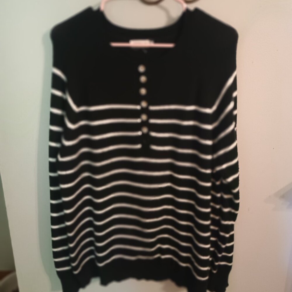 Chic Soul Boutique size 1x Black and white striped sweater
